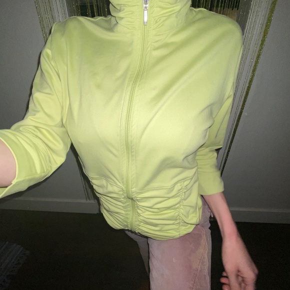 Lucy Full Zip 3/4 Sleeve Ruched Athleisure Jacket - Picture 4 of 12